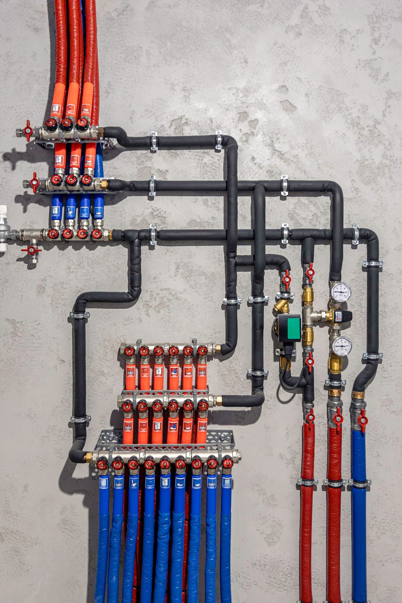 Команда сантехников СантехПро